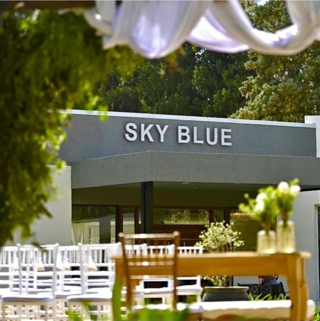 Un clásico del día del amigo: Sky Blue organiza una mega fiesta y sortea entradas